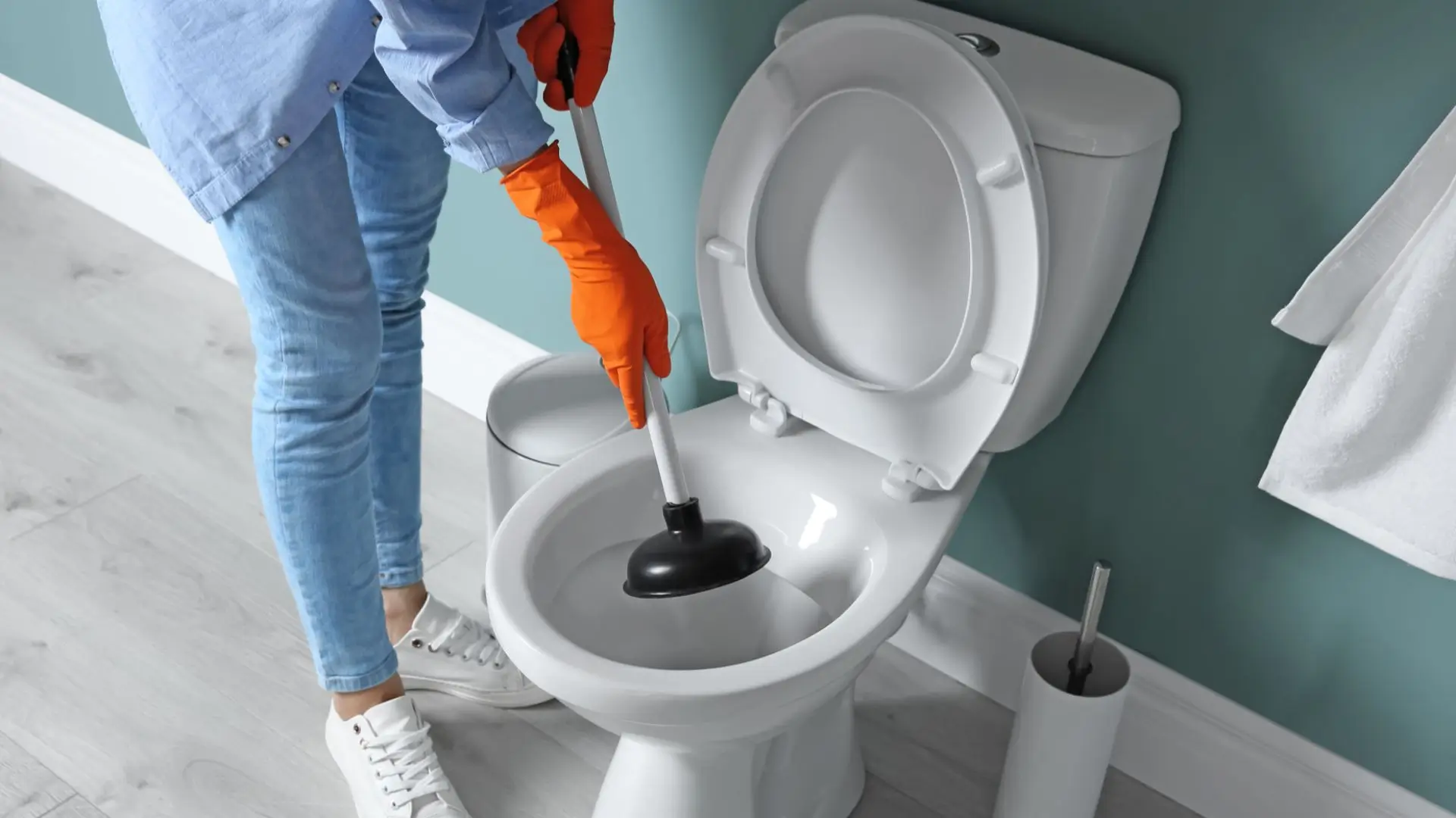 Blocked toilet repair Brisbane—plumber for blocked toilet